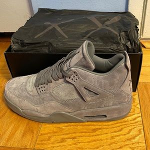 Jordan 4 Kaws grey reps